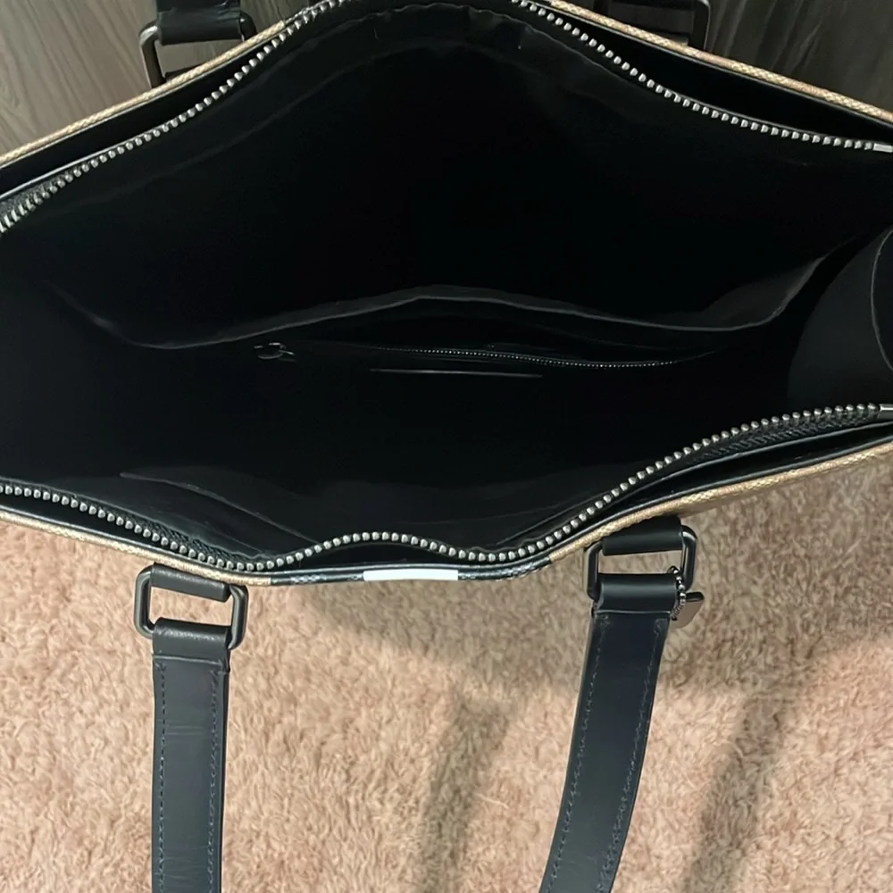 Purse or Briefcase barely used - Picture 3 of 5